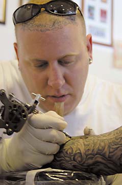 Photo of tatoo artist Otto
